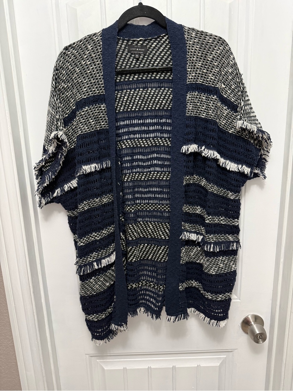 Lucky Brand Open Front Cardigan Size M/L Blue Cream Woven Fringe Aztec (34-11)